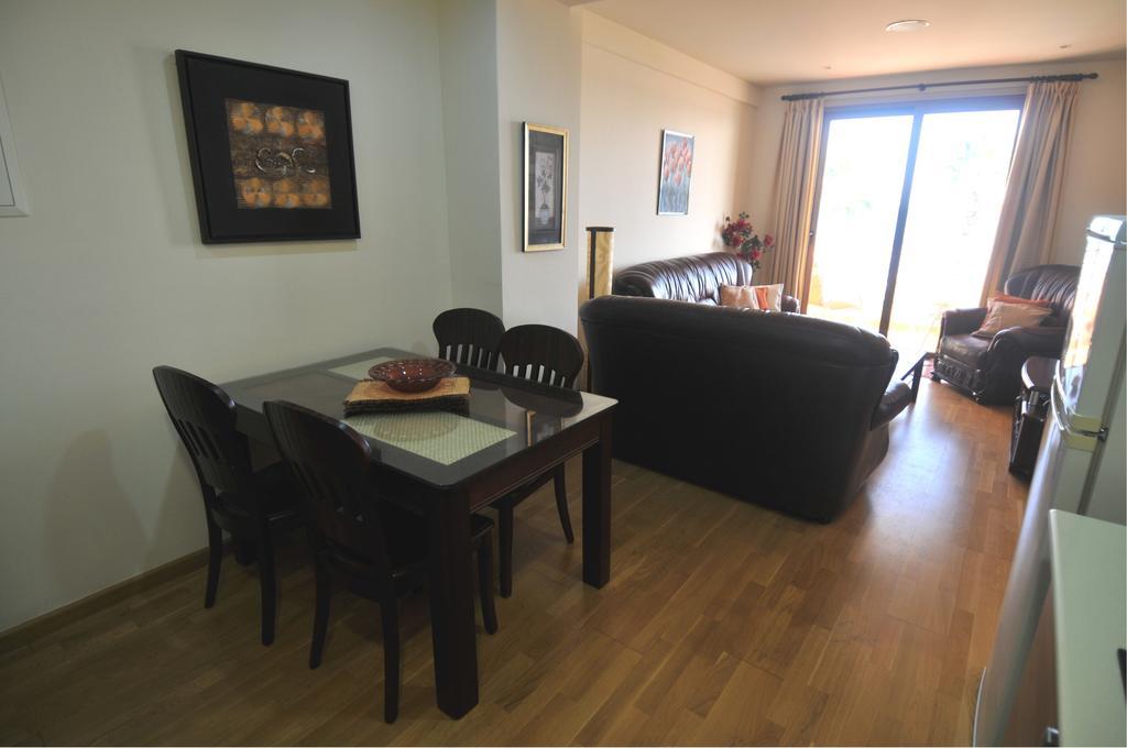 لارنكا Ithaki Phinikoudes Apartment No. 202 الغرفة الصورة