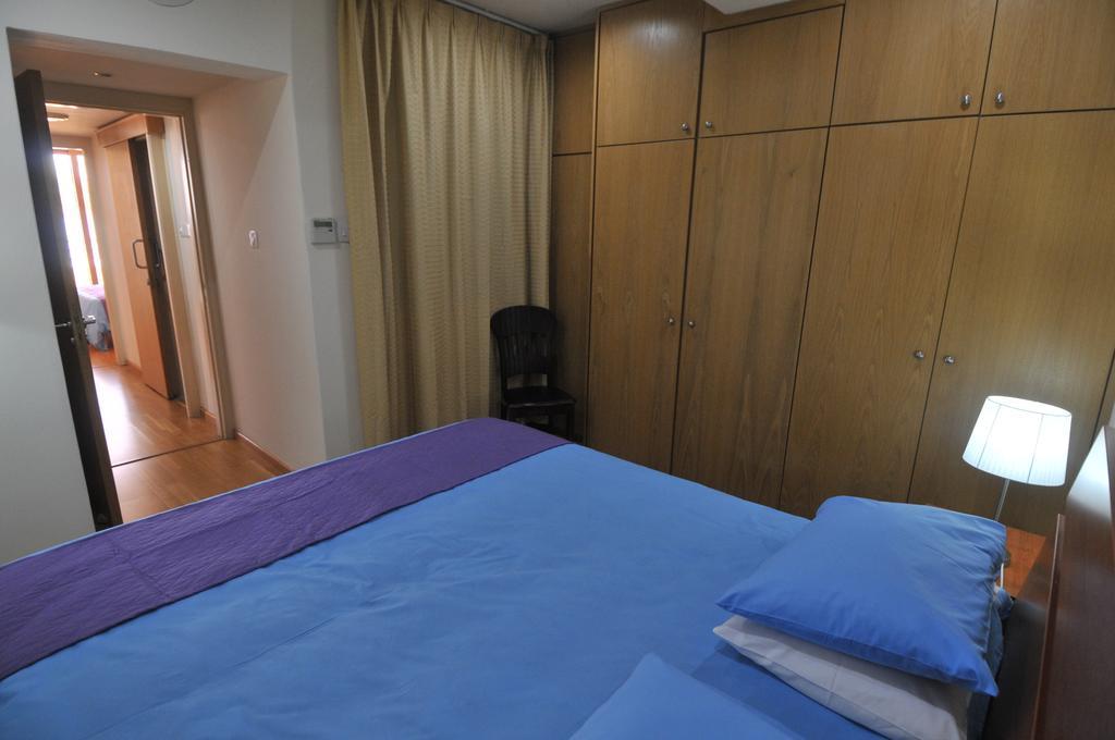 لارنكا Ithaki Phinikoudes Apartment No. 202 الغرفة الصورة