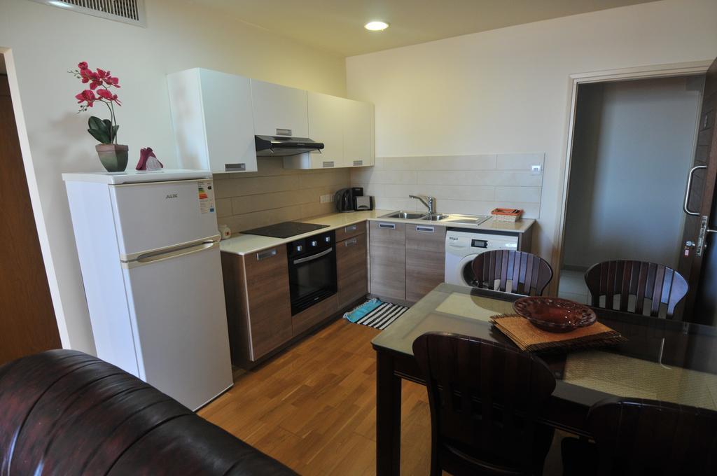 لارنكا Ithaki Phinikoudes Apartment No. 202 الغرفة الصورة