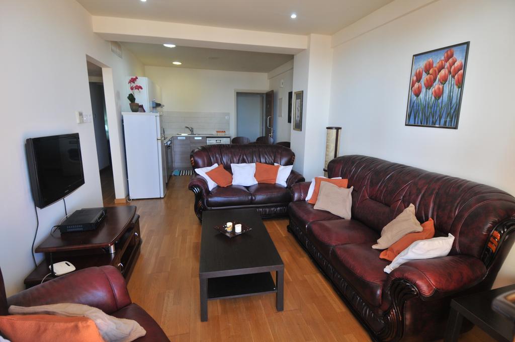 لارنكا Ithaki Phinikoudes Apartment No. 202 الغرفة الصورة