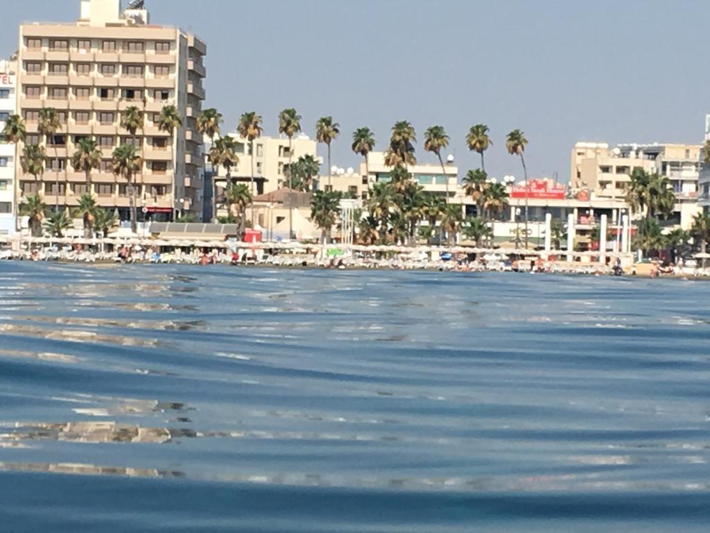 لارنكا Ithaki Phinikoudes Apartment No. 202 المظهر الخارجي الصورة